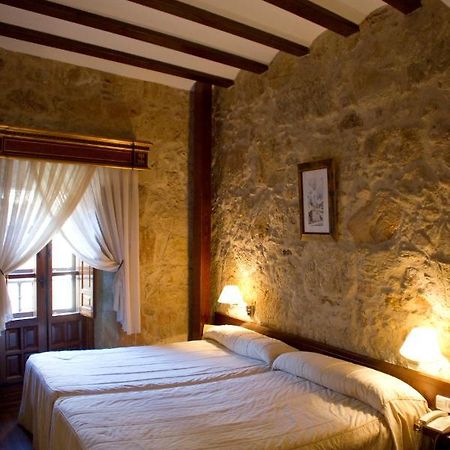 Hotel Microtel Placentinos Salamanca Ruang foto