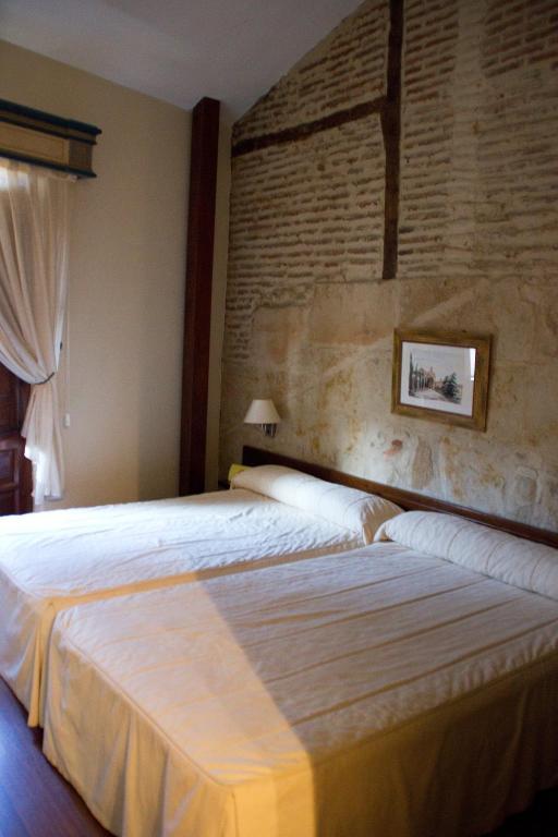 Hotel Microtel Placentinos Salamanca Ruang foto