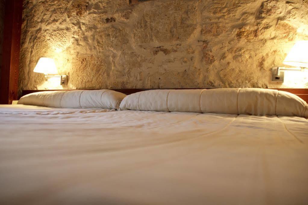 Hotel Microtel Placentinos Salamanca Bagian luar foto